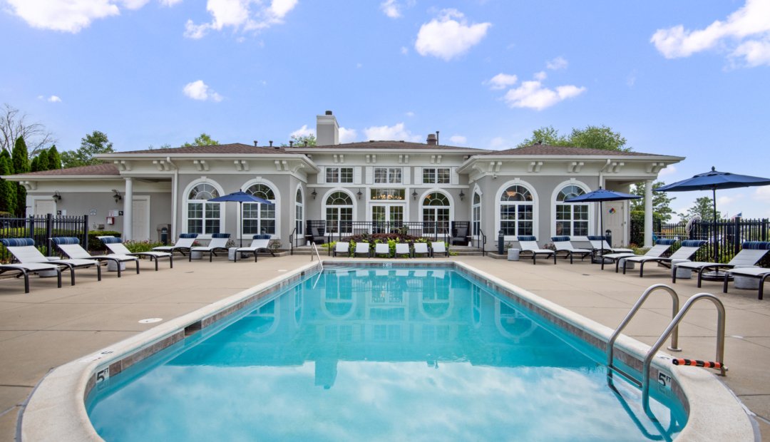 Pool close Pool close